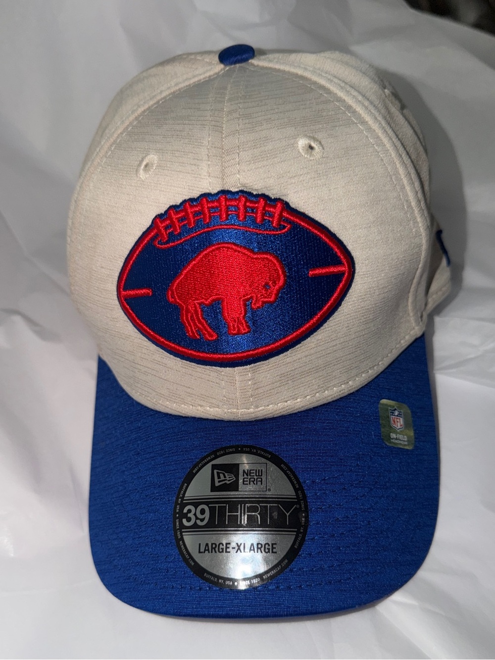 NWT Buffalo Bills Retro NFL New Era 39Thirty Size L/XL On Field Fitted Hat